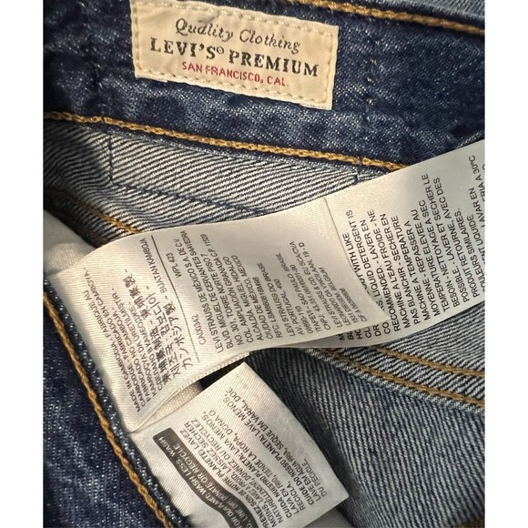 Levis Premium 501 High Rise Button-Fly Straight Jeans  Size 26  Vintage-Inspired - Picture 9 of 14
